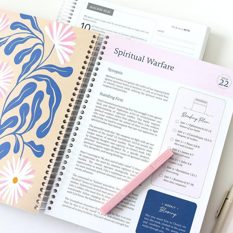 Lumina 52-Week Bible Study Book